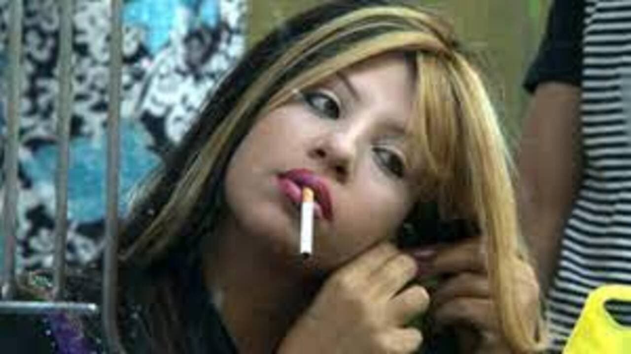 Por la noche, ellas bailan
