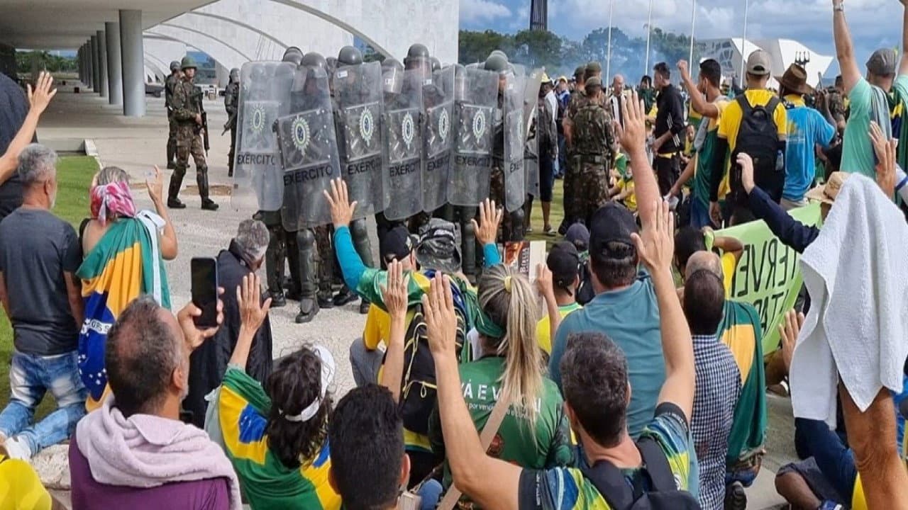 En el cielo de la patria en este instante