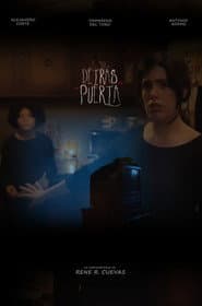 DETRÁS DE LA PUERTA